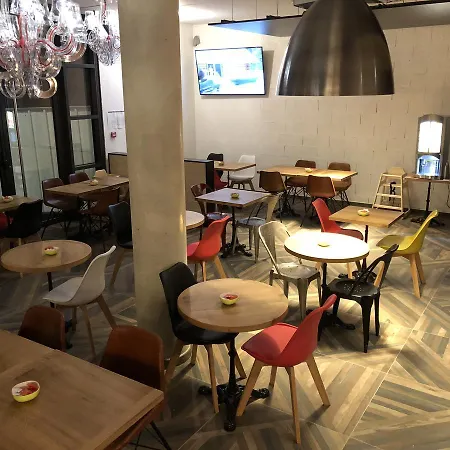Ibis Budget Annecy Sud-poisy 2*