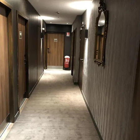 Ibis Budget Annecy Sud-poisy 酒店 Poisy